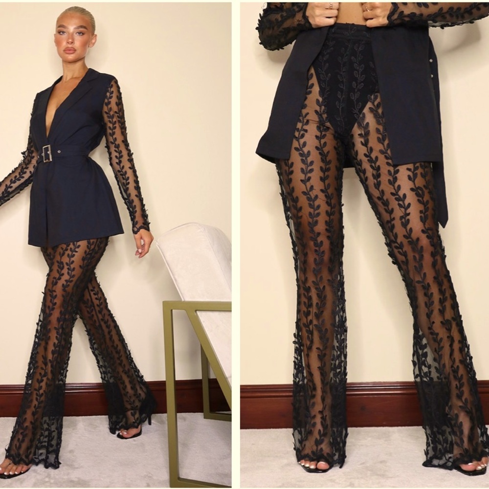 Pretty little thing Pant suit